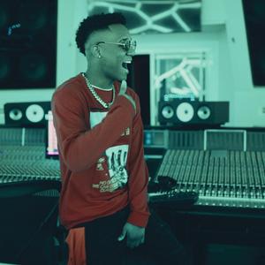 Descarini (feat. Un Titico & Kn1 One)