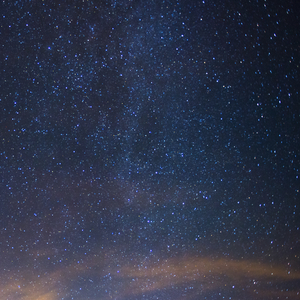 每个灿烂的星空下