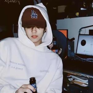 那个时候我们刚满18岁