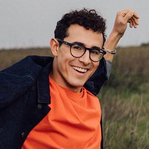 אלוהים תעזור לי