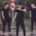 盖伦摇