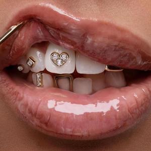 SHARKTOOTH