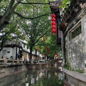 1_《妈妈和我们》滇北倦客_.mp3