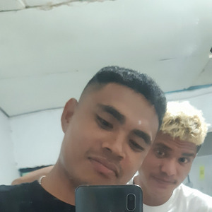 Tetap bertahan walaupun terluka (Acoustic)