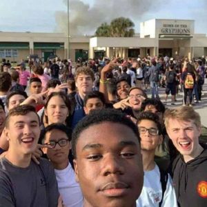 睡觉梦见把学校炸了