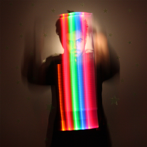 Quelque part (Des fleurs se cachent sous la neige)