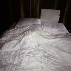 white bedsheets so I wont slit my wrists in bed (prod. killedmyself & ʎpoqou)