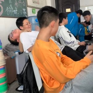 我们都是兄弟（intelligence）