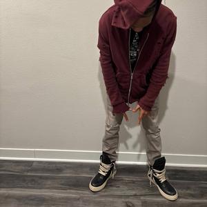 StopJugg (feat. Pinkhrtz)