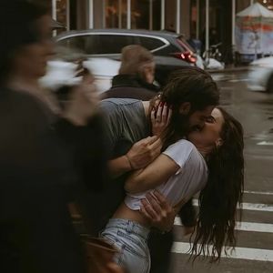 Bir Guzal kiz（漂亮姑娘）