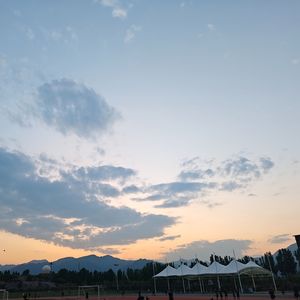 跑吧 到没有人的地方RUN