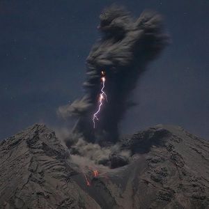 不会放过任何一个井盖儿(pord by Raven_pord)