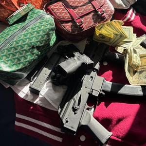 Juiceworld (feat. Bigm0neyquis)