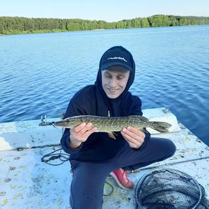 Rybak (feat. Ajzeja)