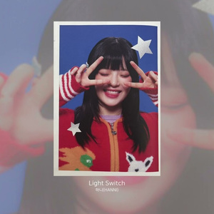 AI Hanni Light Switch