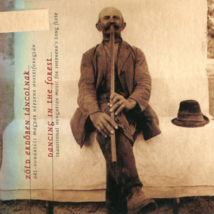 Zöld erdőben táncolnak