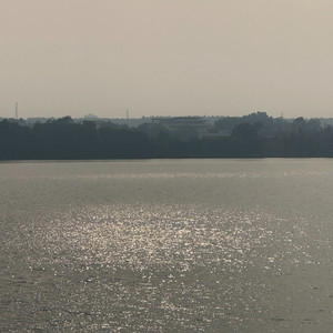 别在黎明说晚安