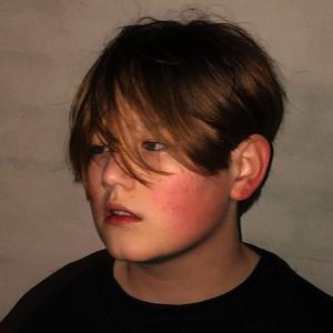 Livet Bag Industrien(Intro)