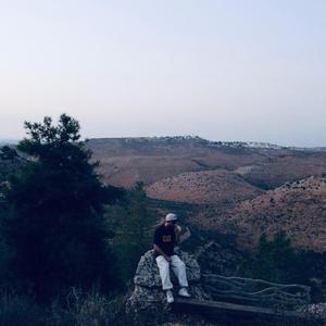 מספר אחד על החולצה