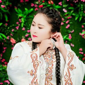 Kerme Too burkutu 天山之鹰 —拳王