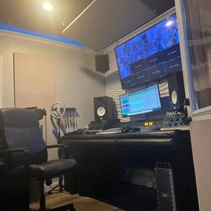 Bail out (feat. A1from2bandzz)