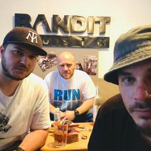 Mai Exista (feat. FreakaDaDisk)