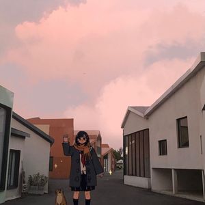 【黄昏下的街边，她和你最后一次道别】