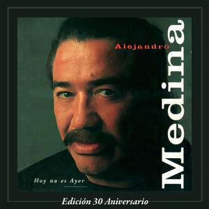 Ella Solo Piensa en Amar