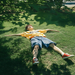 풀밭에서 느낀 자유