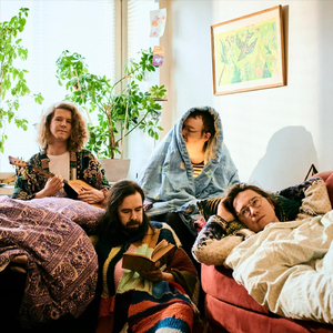 Toisinaan tahtoisin olla vain pilvi