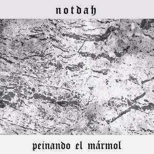 peinando el mármol