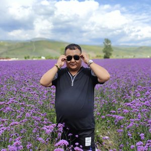 liki liki oynayli 跳跳舞