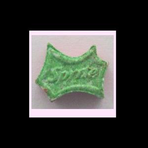 SNEAKER CLEAN (feat. Phez One)