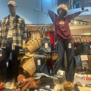 stay back ! (feat. caos!, camobaby, Ksuuvi & Dj Rennessy)