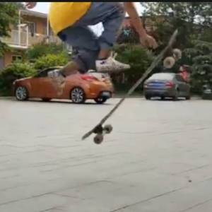 最终还是向生活低了头——吉他伴奏