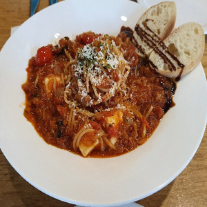 내일 빨간 날이래요