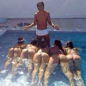 Piranha Emocionada (feat. Mc Th, Mc Joyce & Dj Tim)