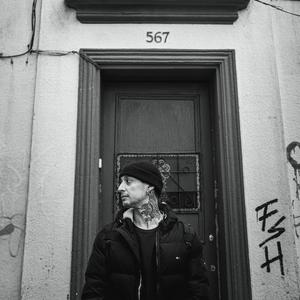 Struggling (feat. Cocó)