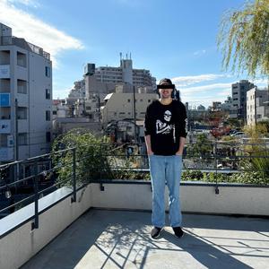 Yllättävän pitkä kappale (feat. kaatiz)