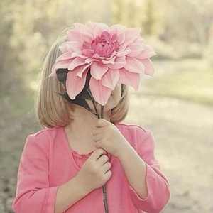 走过咖啡屋（翻自 千百惠）