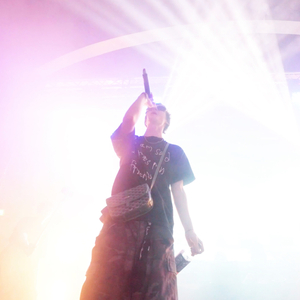 за мной (feat. hira & Rromeo)