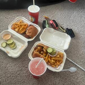 dream team (feat. ayerackz3, ahkonendz, lultonerx & chapoactrx)