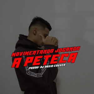 ELA TA MOVIMENTANDO JOGANDO A PETECA