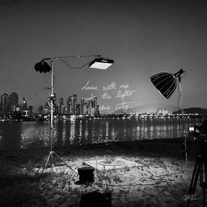 Dance With Me (feat. 김효은, 최엘비)