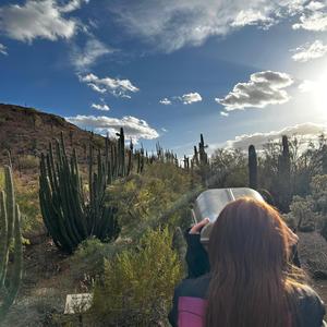 Heat hits my skin (feat. Andre)