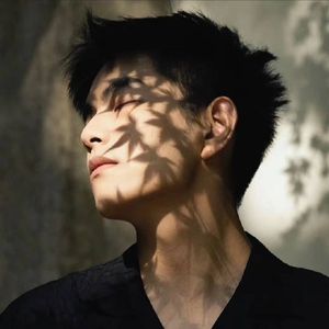 老墙见证的岁月变迁