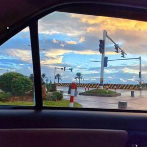 你在哪里又在爱着谁（0.8）