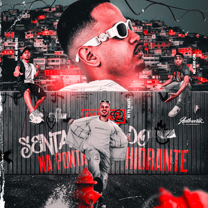 Senta na Ponta do Hidrante