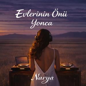 Evlerinin Önü Yonca