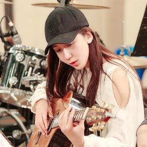 胡广生翻唱（娄艺潇吉他弹唱）